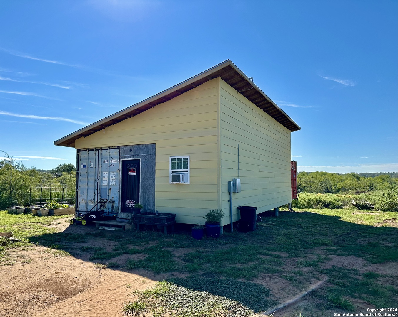 1366 County Road 467 Stockdale TX 78160