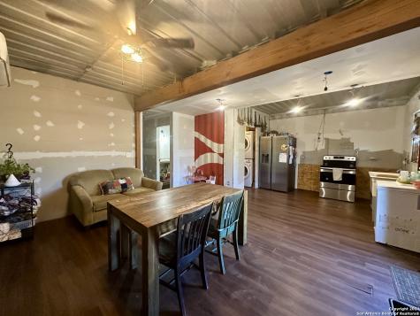 1366 County Road 467 Stockdale TX 78160