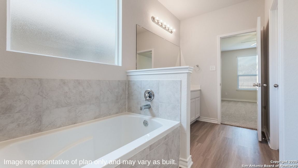 21083 Millstream Bend San Antonio TX 78266