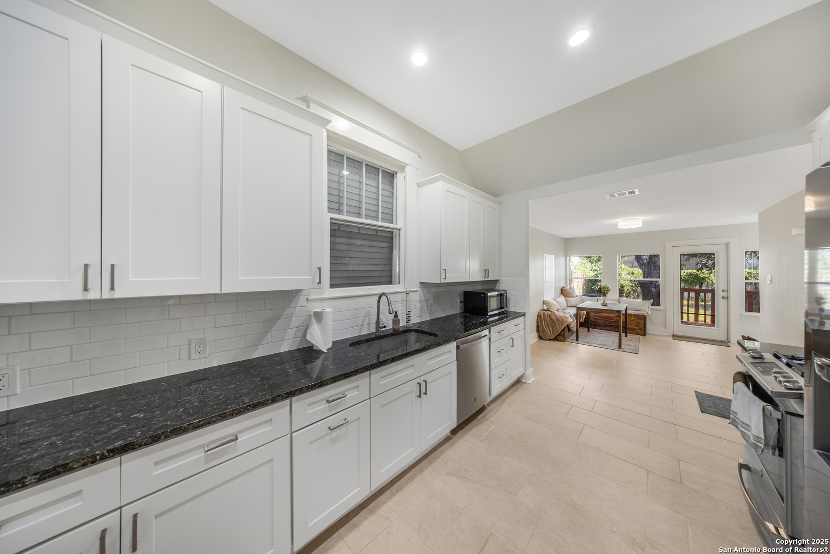 509 W Mistletoe Avenue San Antonio TX 78212