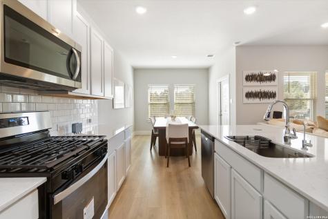 5006 Gem Parkway San Antonio TX 78266