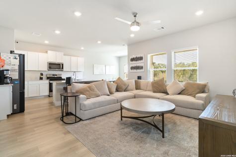 5006 Gem Parkway San Antonio TX 78266