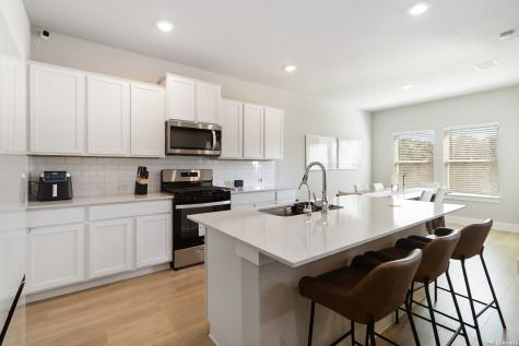 5006 Gem Parkway San Antonio TX 78266