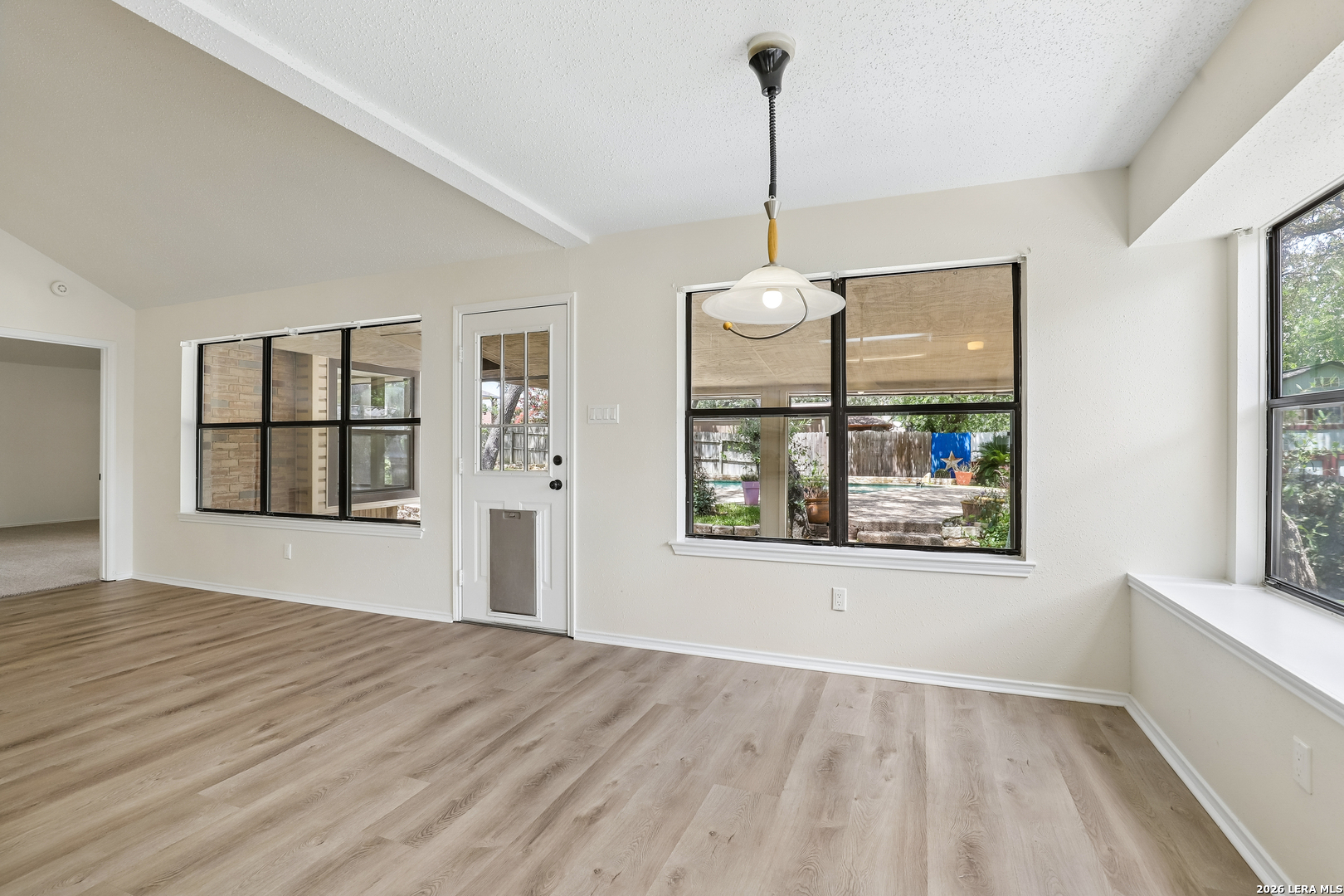 11202 Forest Shower Live Oak TX 78233