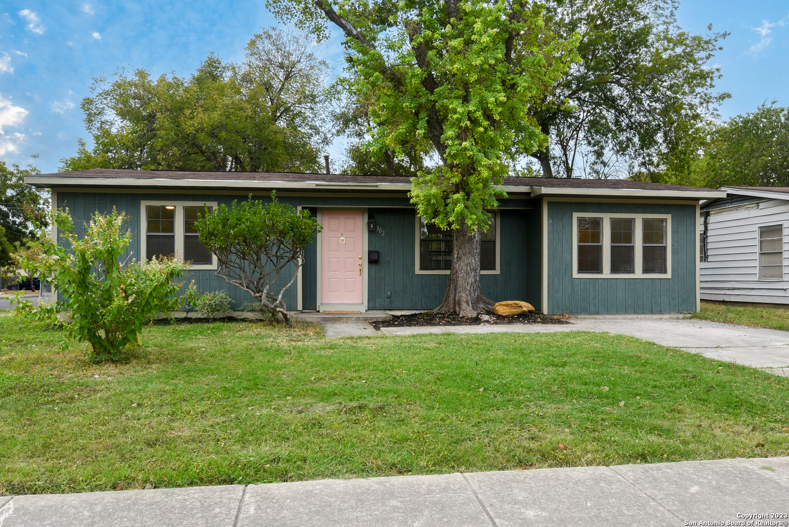 302 Storeywood Drive San Antonio TX 78213