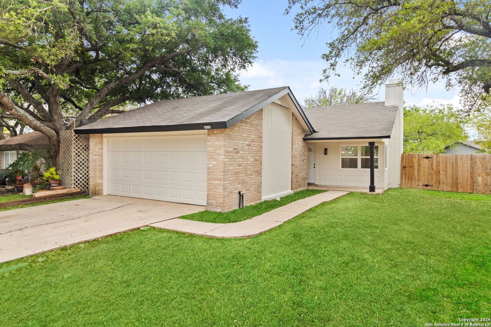 5583 Kissing Oak Street San Antonio TX 78247