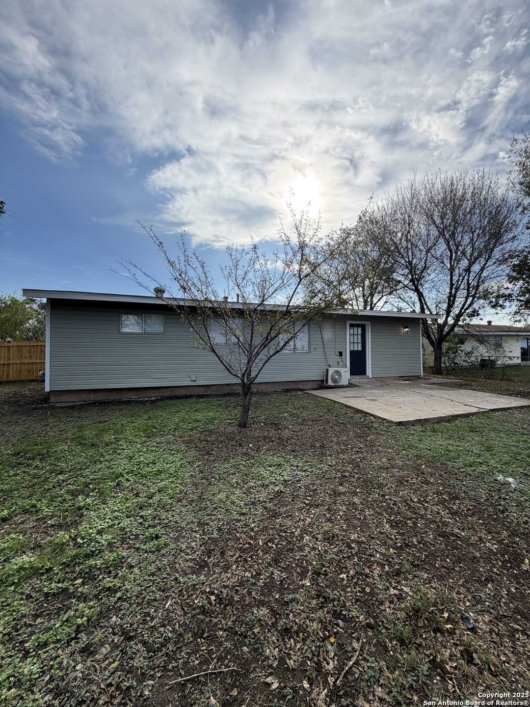 123 Moss Valley San Antonio TX 78227