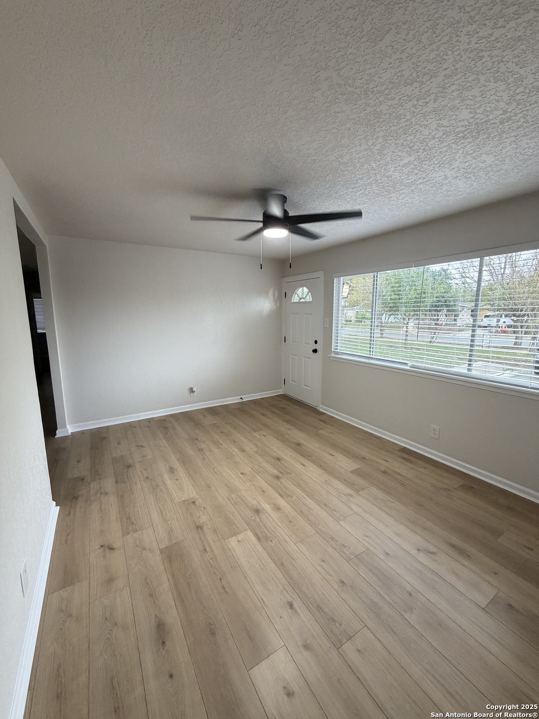 123 Moss Valley San Antonio TX 78227