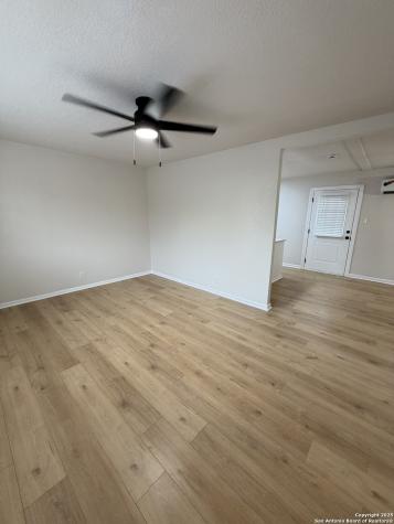 123 Moss Valley San Antonio TX 78227