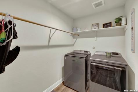 1316 Parkwood Seguin TX 78155