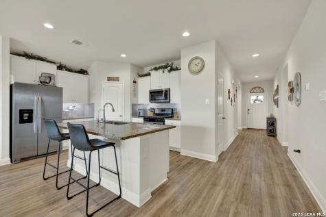 1316 Parkwood Seguin TX 78155