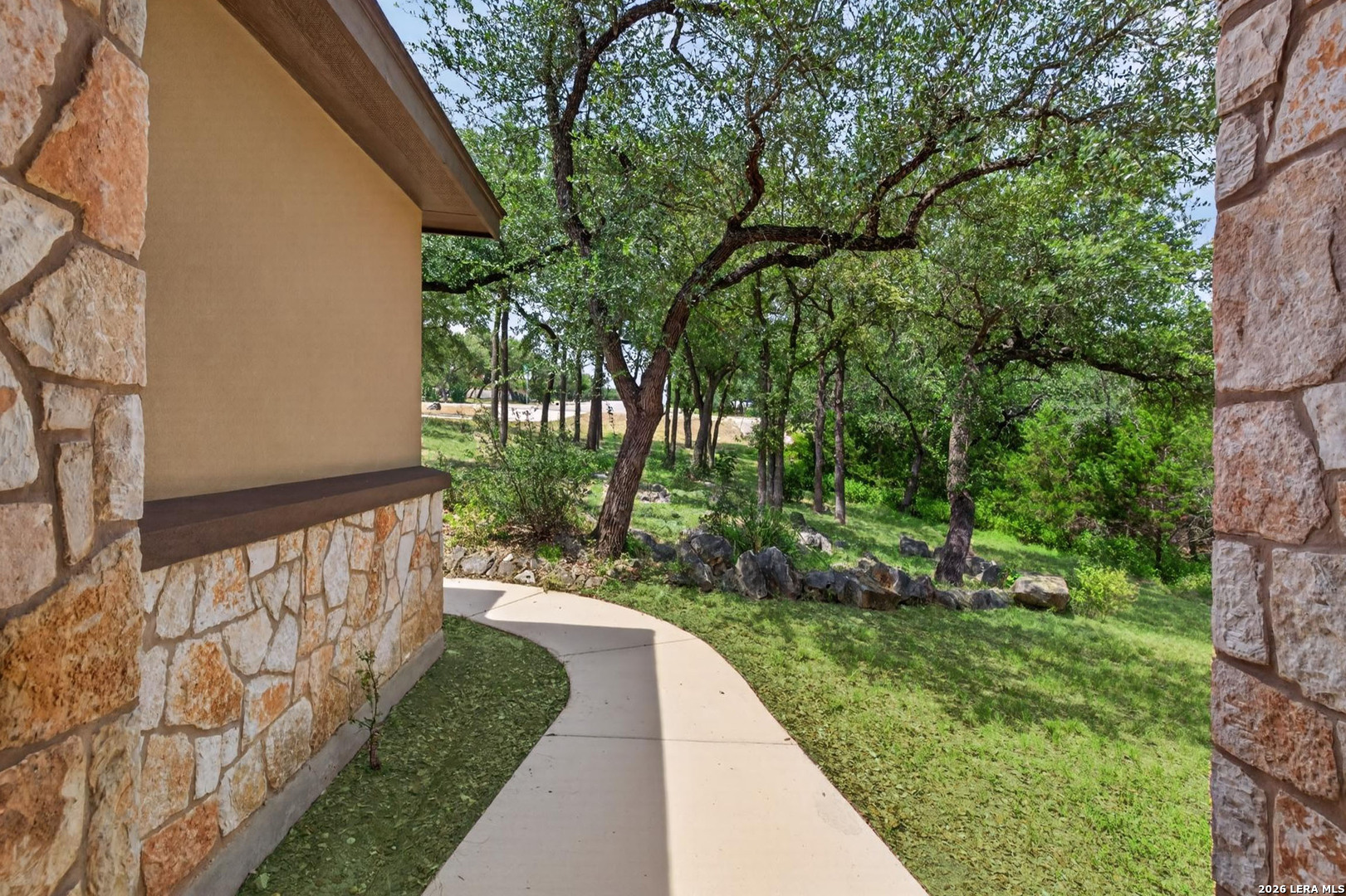 806 Shady Hollow New Braunfels TX 78132