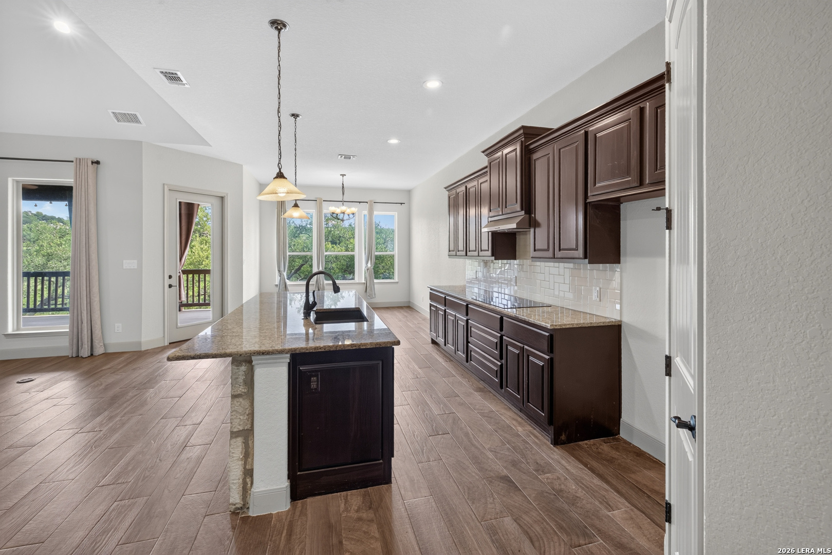 806 Shady Hollow New Braunfels TX 78132