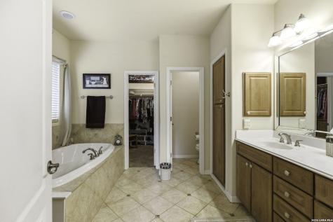 26011 Hootananny San Antonio TX 78260