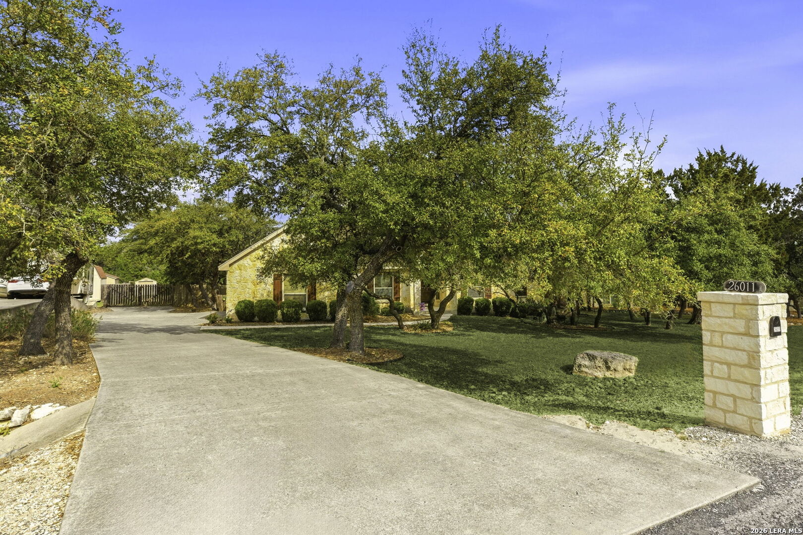 26011 Hootananny San Antonio TX 78260
