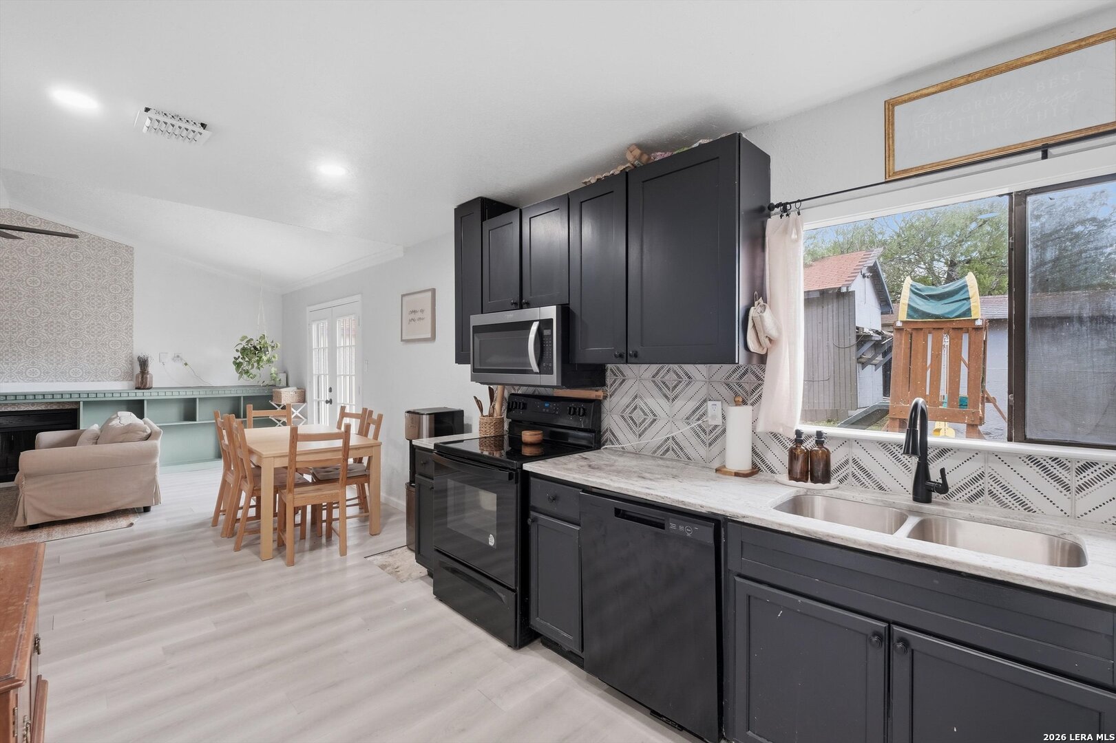 4013 Sun Harbour San Antonio TX 78244
