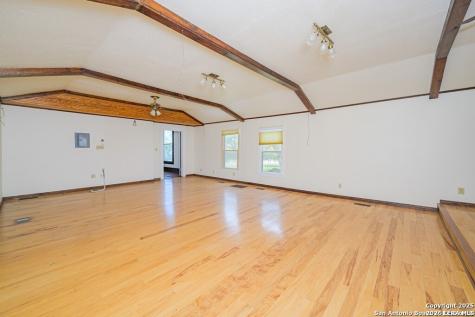 519 Fm 623 Pettus TX 78146