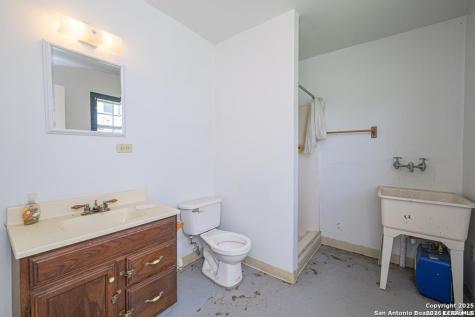 519 Fm 623 Pettus TX 78146