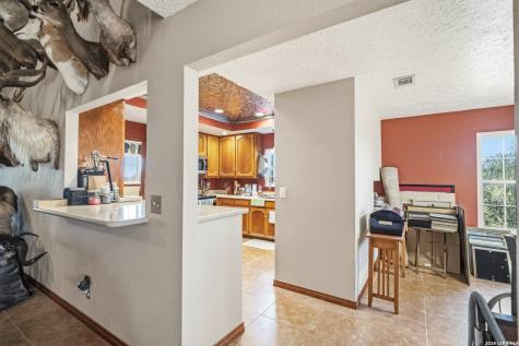 3940 Us Highway 90 Hondo TX 78861