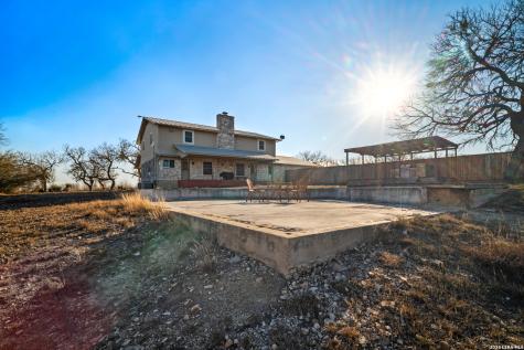 3940 Us Highway 90 Hondo TX 78861