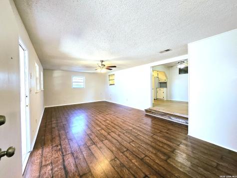4703 Chedder Drive San Antonio TX 78229