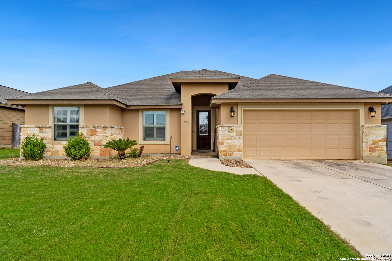 1824 Wandering Trail Pleasanton TX 78064