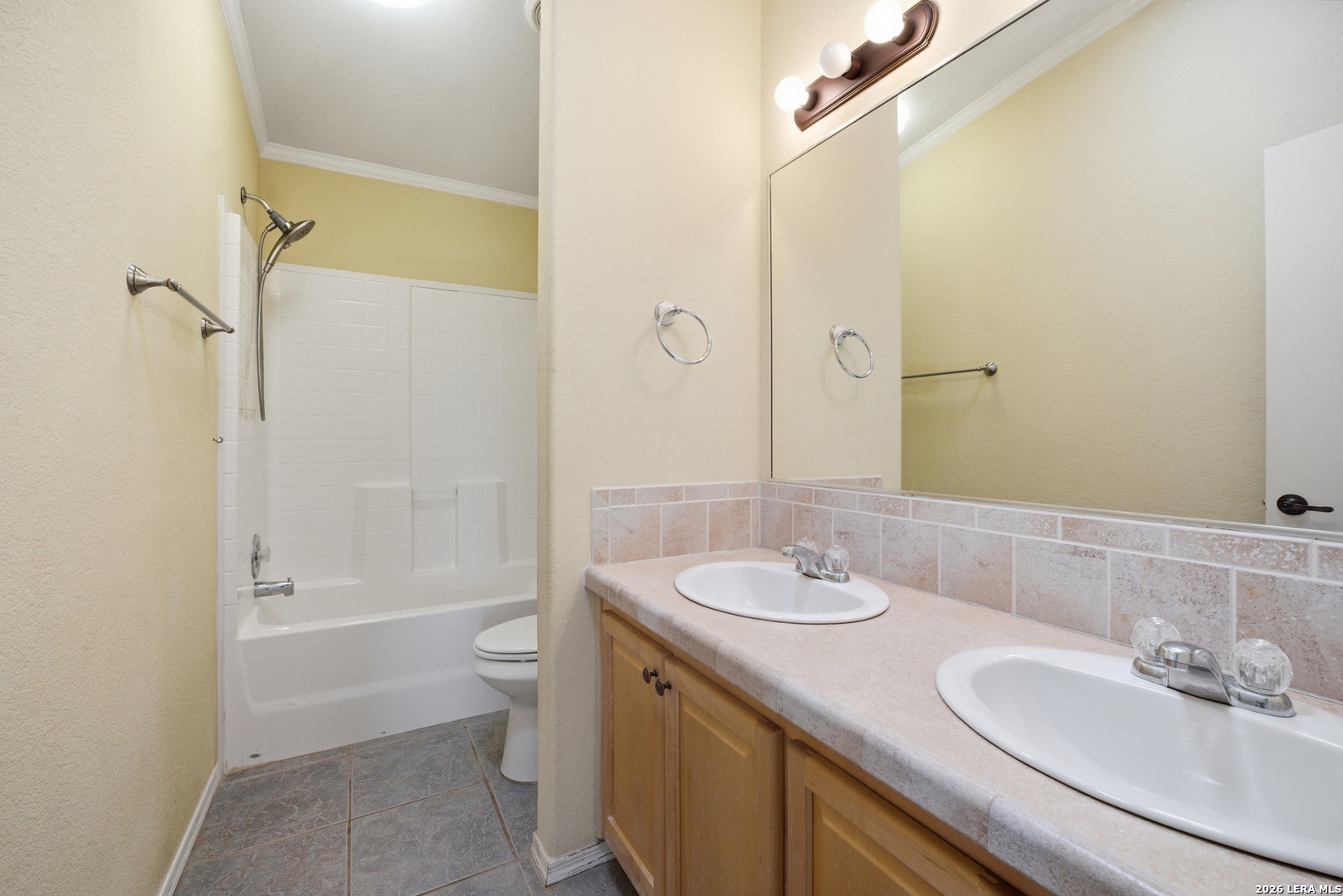 672 Cutters Trail Pipe Creek TX 78063