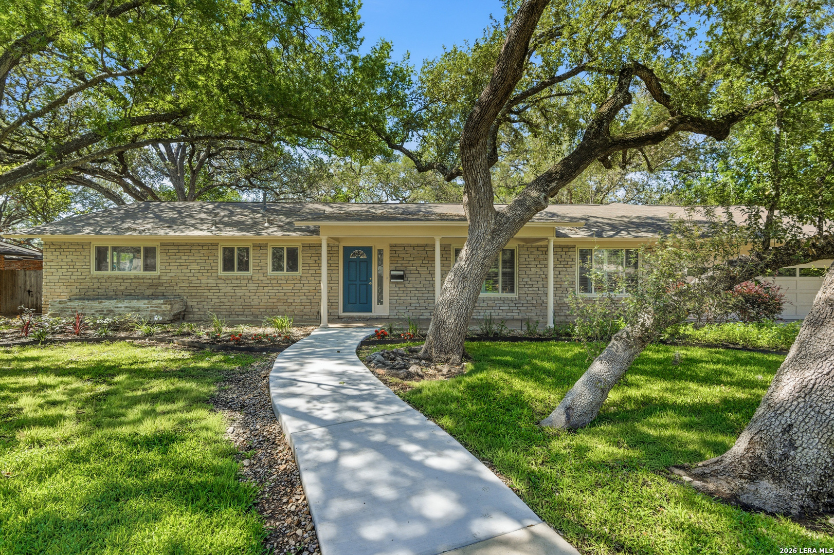 334 Royal Oaks San Antonio TX 78209