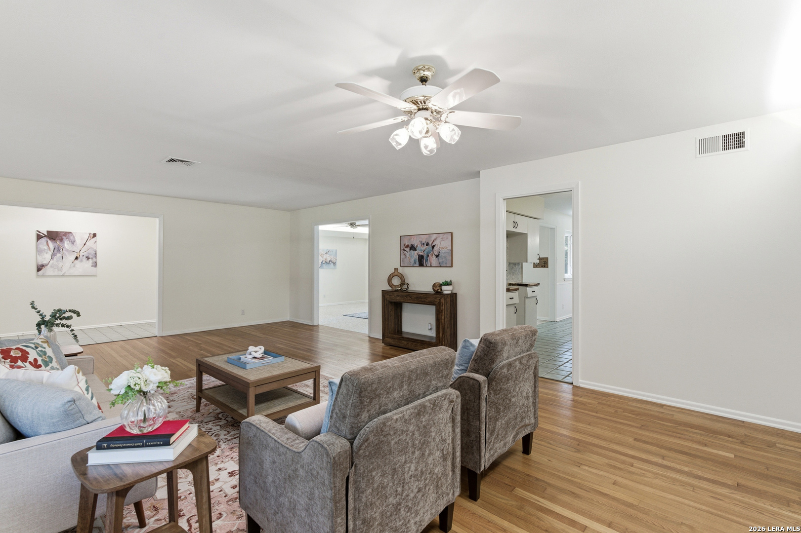 334 Royal Oaks San Antonio TX 78209