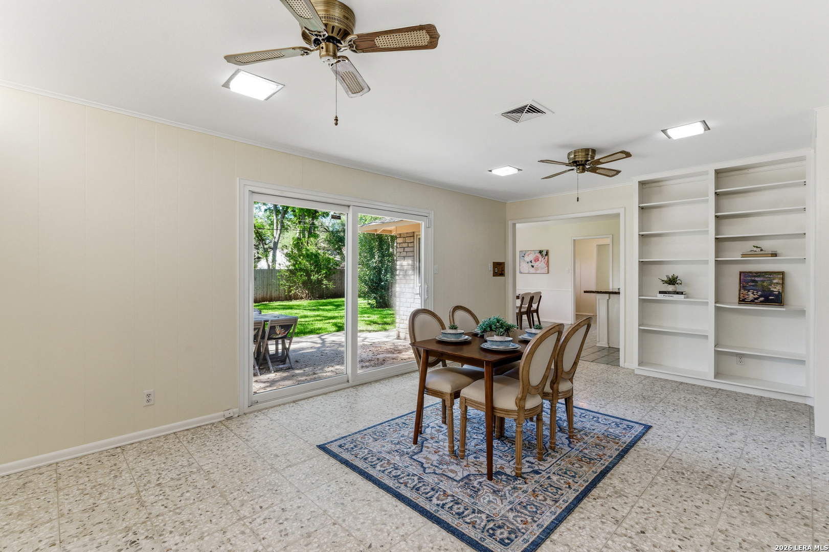 334 Royal Oaks San Antonio TX 78209