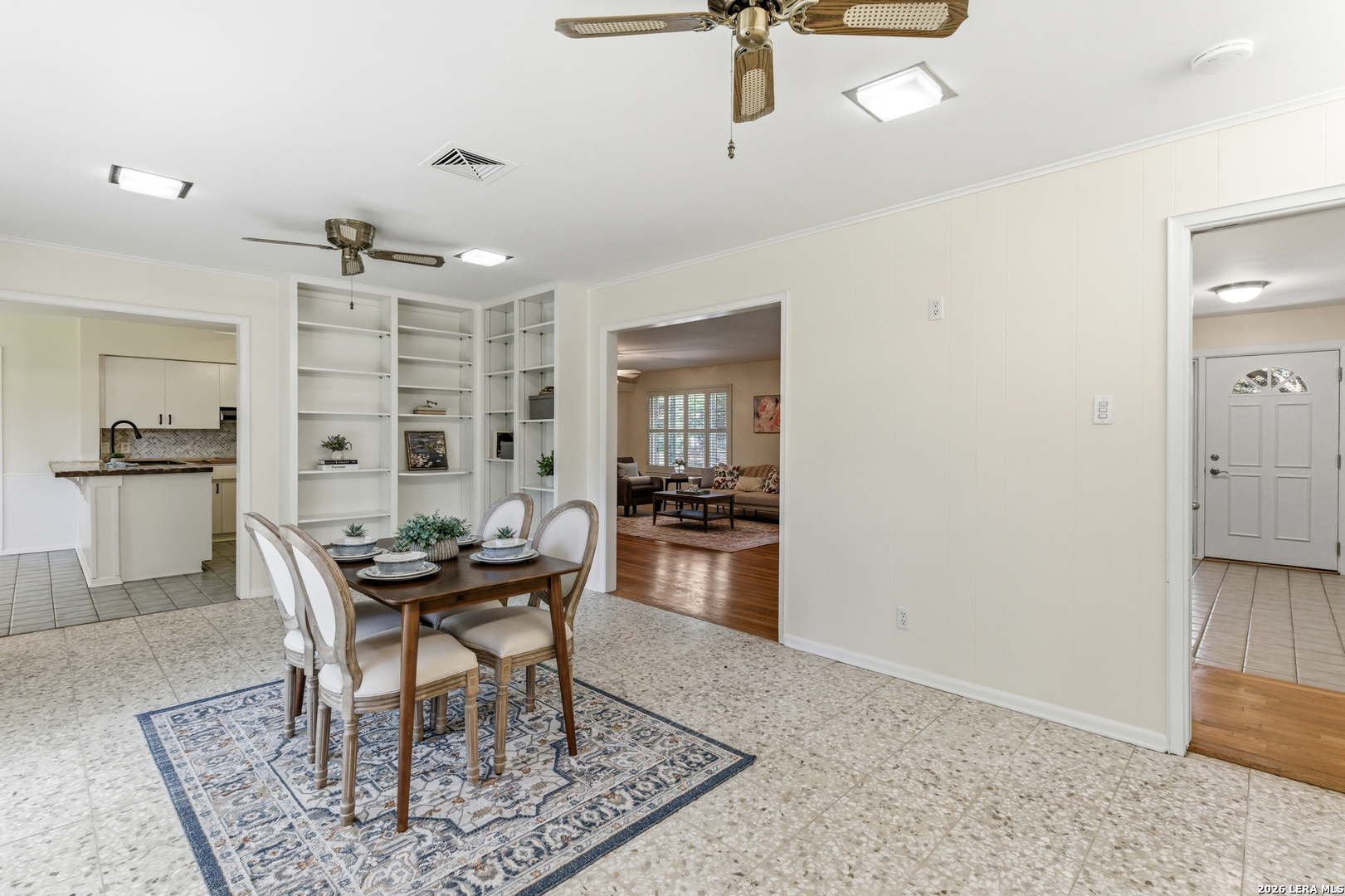 334 Royal Oaks San Antonio TX 78209