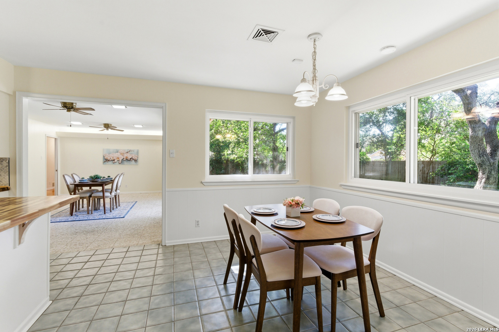 334 Royal Oaks San Antonio TX 78209