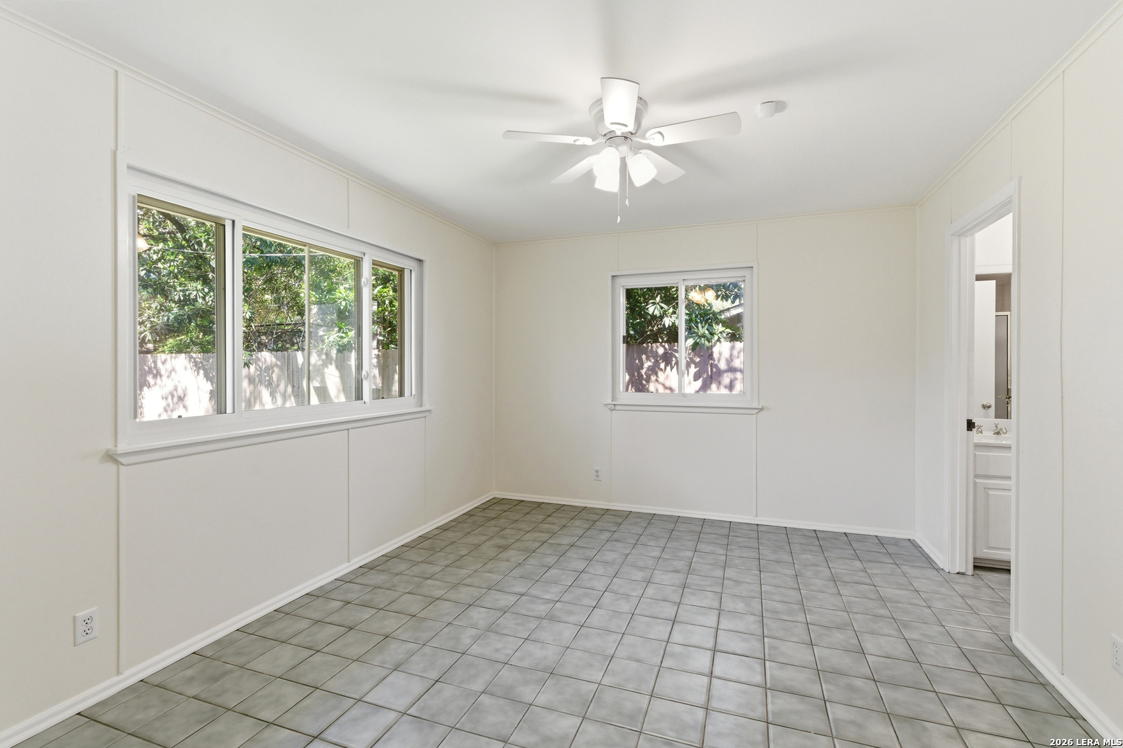 334 Royal Oaks San Antonio TX 78209