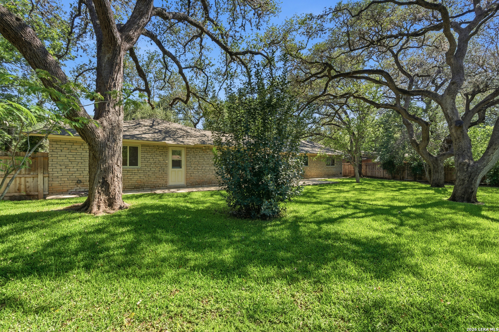 334 Royal Oaks San Antonio TX 78209