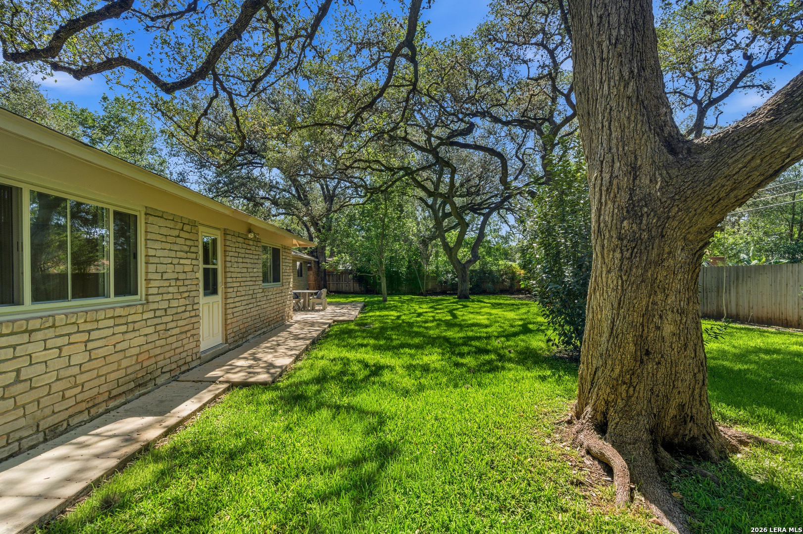 334 Royal Oaks San Antonio TX 78209