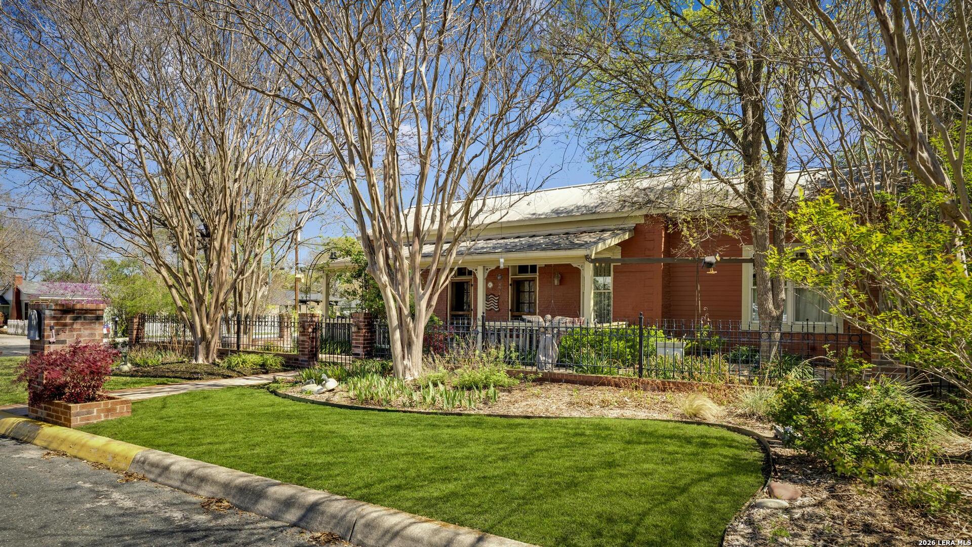 101 Landa Boerne TX 78006