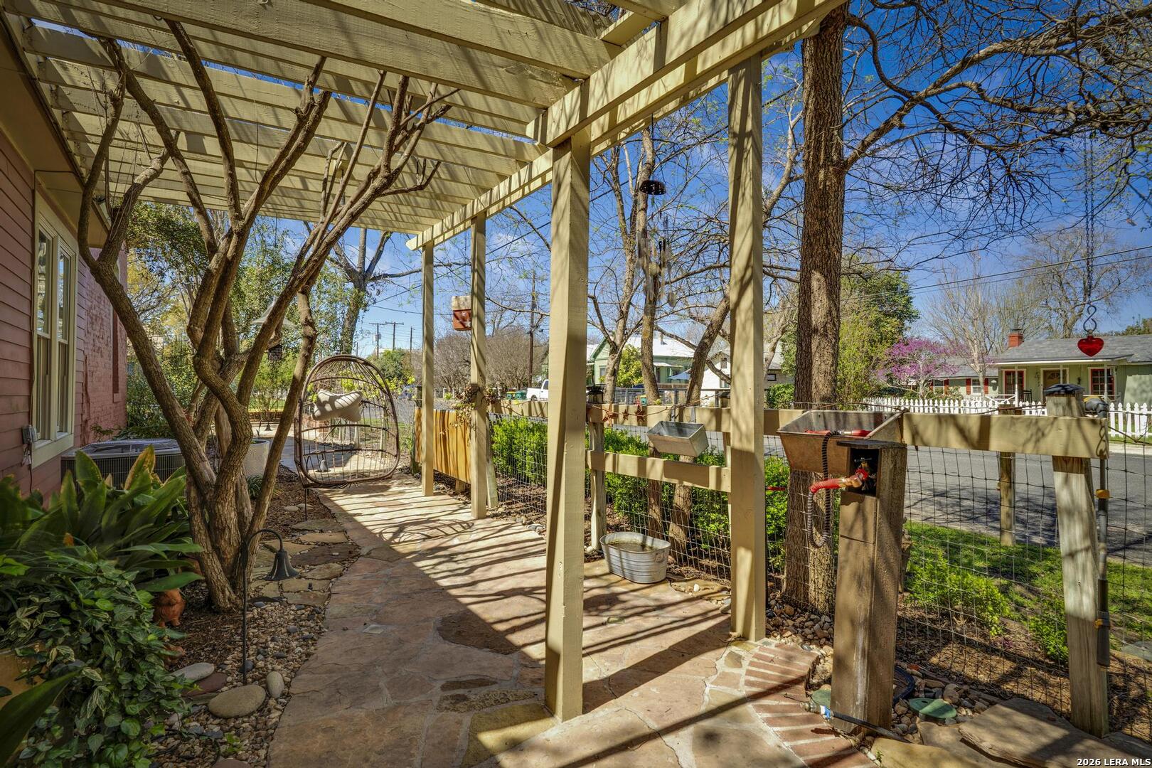 101 Landa Boerne TX 78006
