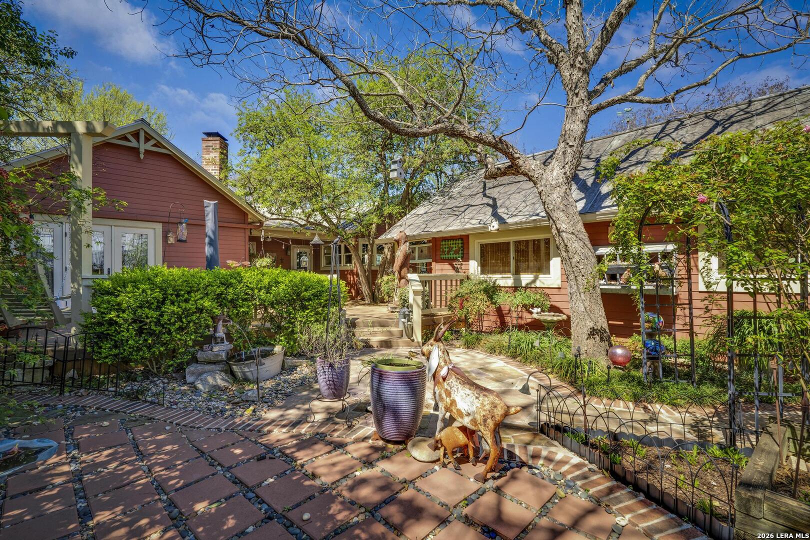 101 Landa Boerne TX 78006