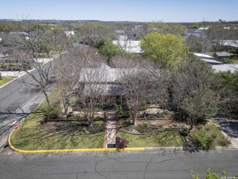 101 Landa Boerne TX 78006