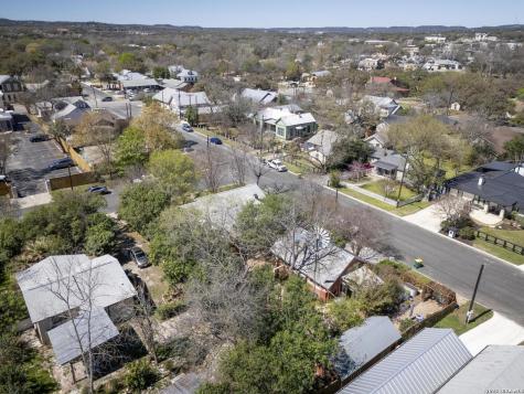 101 Landa Boerne TX 78006