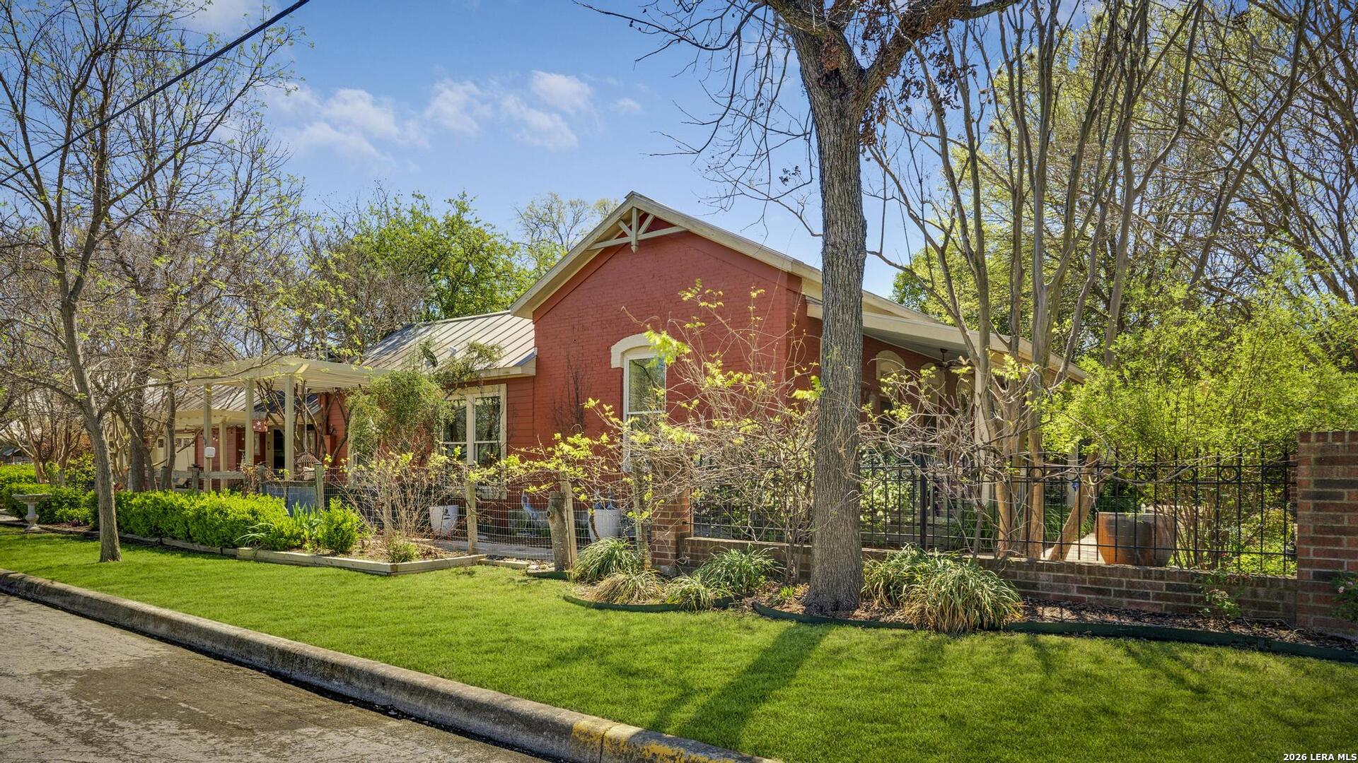101 Landa Boerne TX 78006