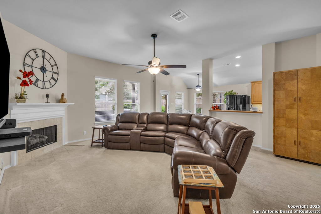 486 Enchanted Oak New Braunfels TX 78132