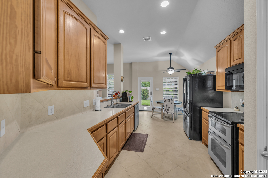486 Enchanted Oak New Braunfels TX 78132
