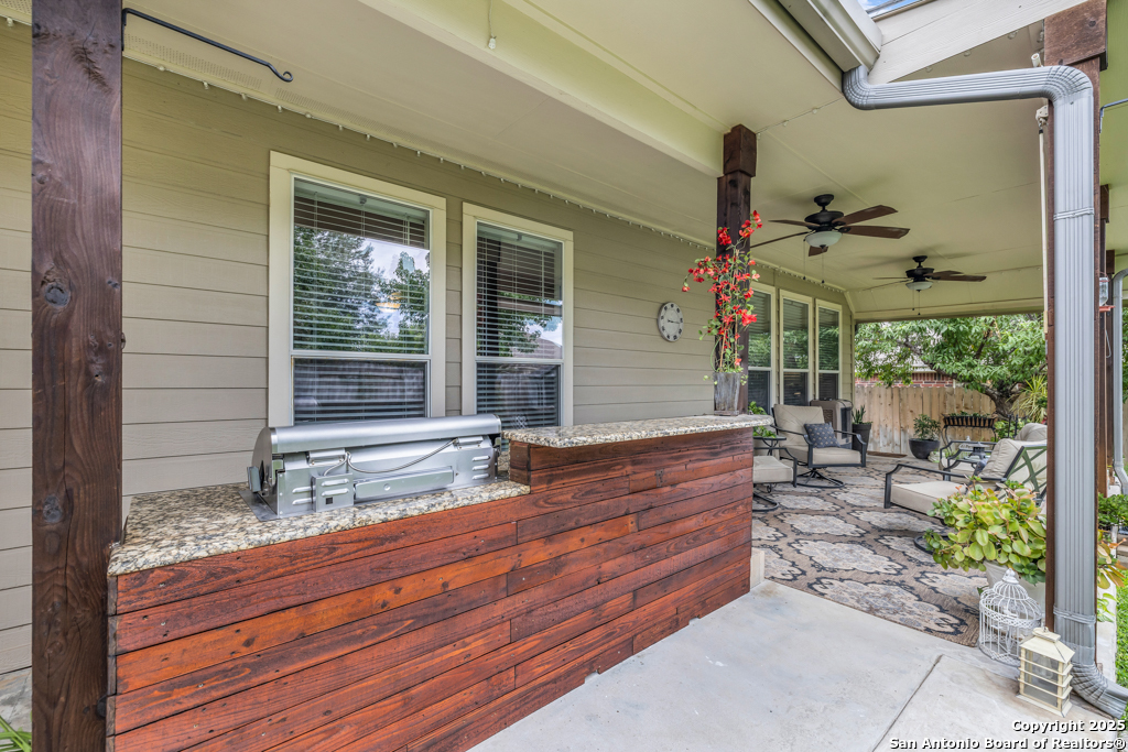 486 Enchanted Oak New Braunfels TX 78132
