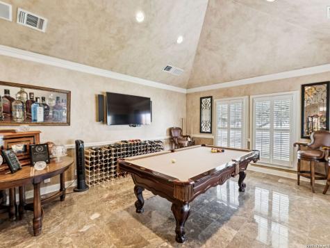 2 Galleria Drive San Antonio TX 78257
