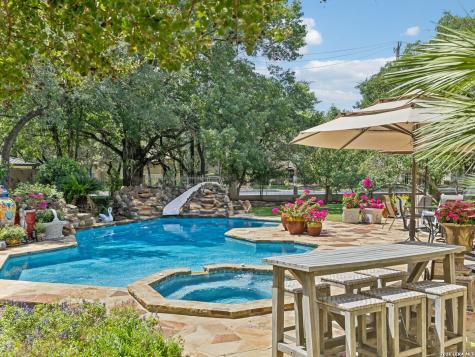 2 Galleria Drive San Antonio TX 78257