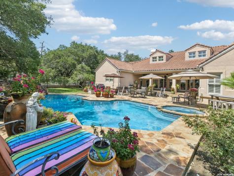 2 Galleria Drive San Antonio TX 78257