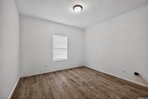 870 W Southcross Boulevard San Antonio TX 78211