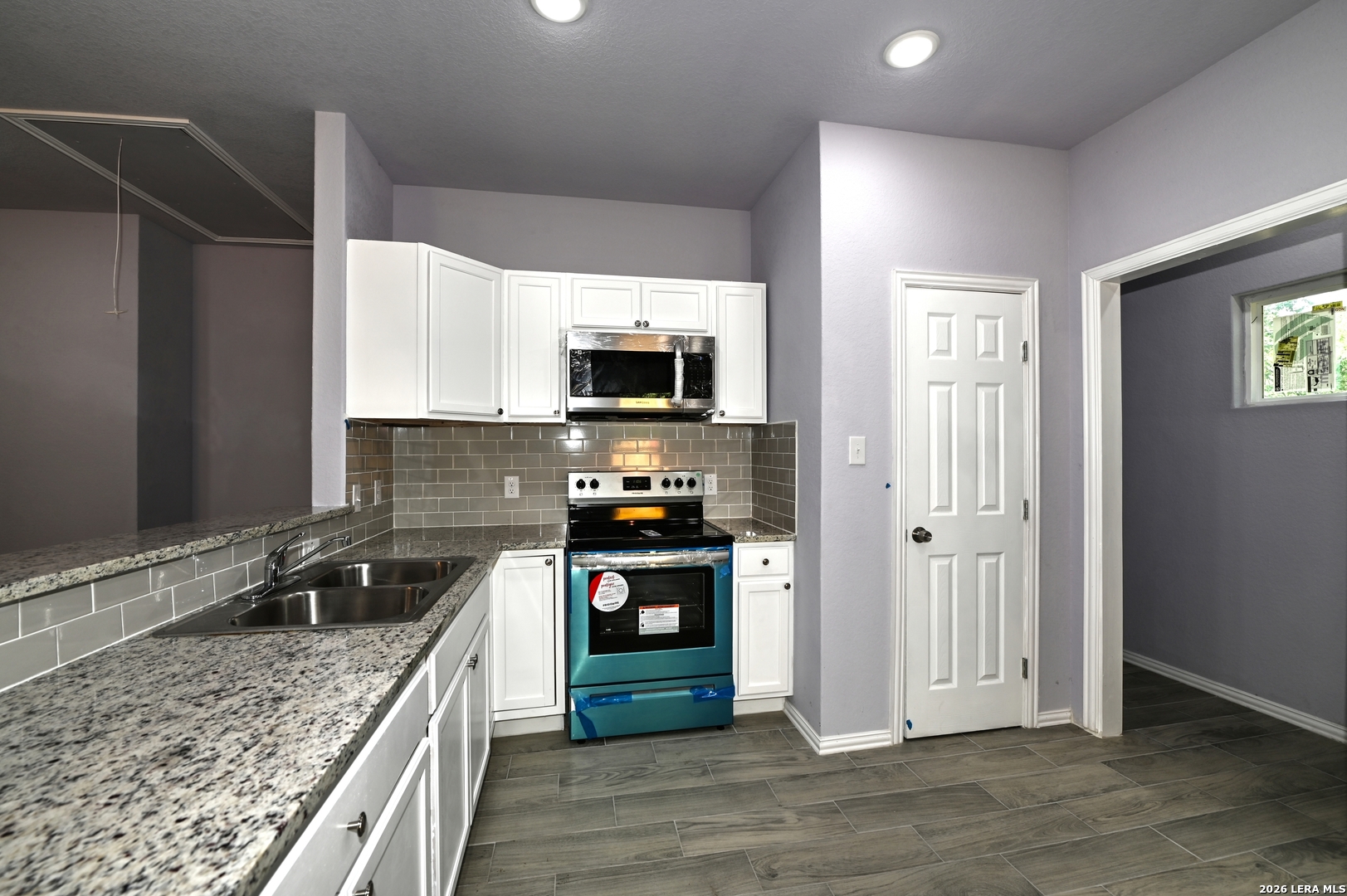 870 W Southcross Boulevard San Antonio TX 78211