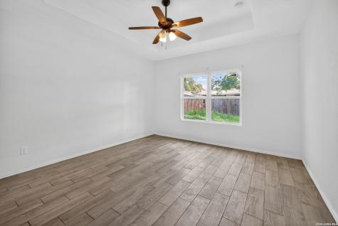 870 W Southcross Boulevard San Antonio TX 78211